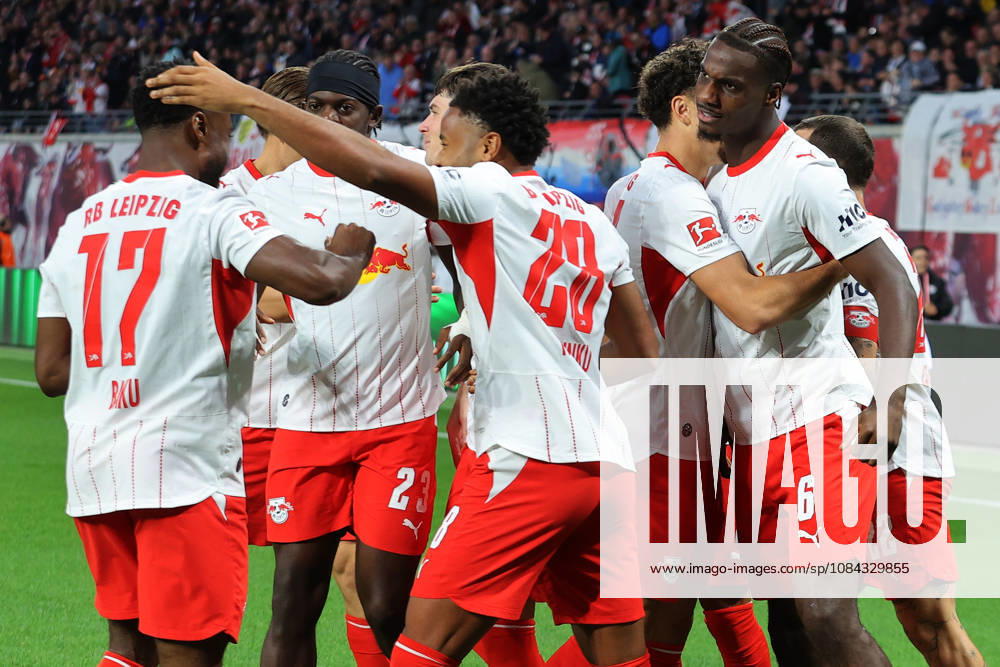 Soccer, Bundesliga 1, RB Leipzig vs. Eintracht Frankfurt: Goal celebration after Ezechiel Banzuzi scored the 1–0 goal for RB Leipzig. DFL and DFB regulations prohibit any use of photographs as image sequences and or quasi-video. Leipzig