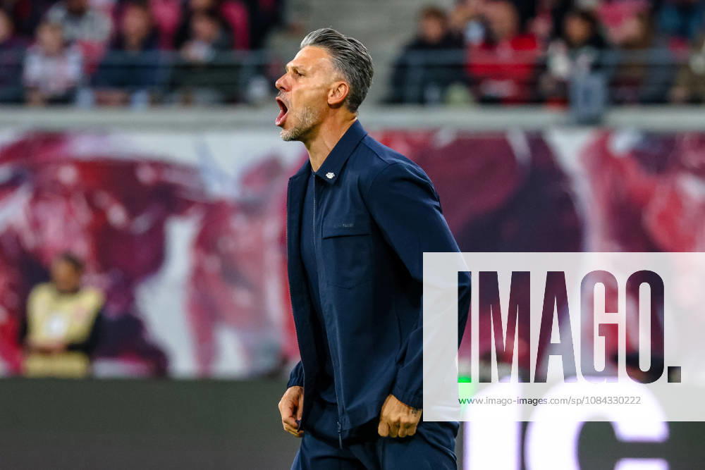 Martin Demichelis, head coach of RB Leipzig, gives instructions, gestures, shouts, GER, RB Leipzig vs. Eintracht Frankfurt, soccer, 1. Bundesliga Men, Matchday 5, 2026–2027 season, October 10, 2026 DFL regulations prohibit any use of photographs as image sequences and or quasi-video GER, RB Leipzig vs. Eintracht Frankfurt, soccer, 1. Bundesliga Men, Matchday 5, 2026–2027 season, October 10, 2026 Leipzig
