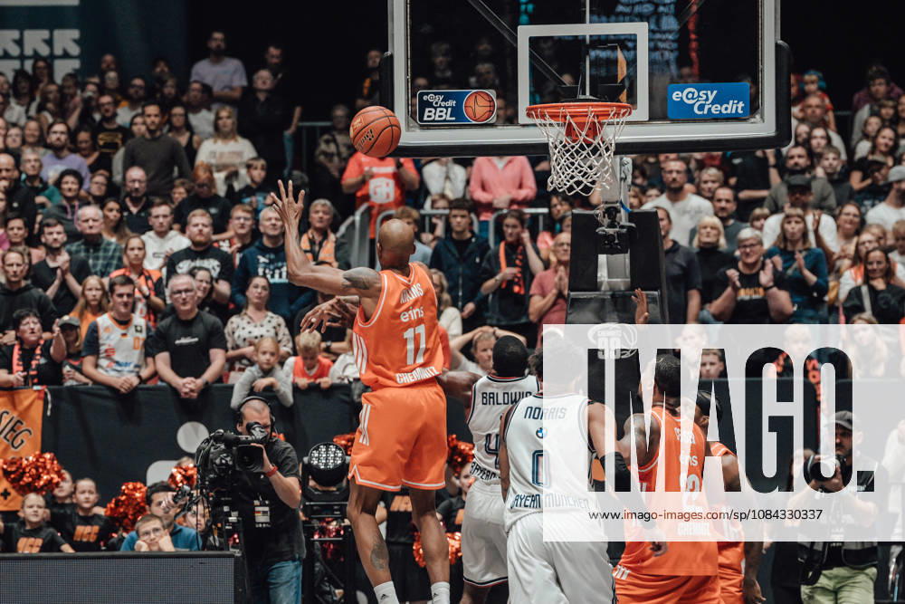 EasyCredit Basketball Bundesliga, Matchday 5, Niners Chemnitz vs. Bayern Munich, October 10, 2026, starting at 4:00 p.m., Chemnitz, Chemnitz Arena. Pictured: No. 17 Darion Atkins, easyCredit Basketball Bundesliga, Matchday 5, Niners Chemnitz vs. Bayern Munich, Chemnitz, Saxony, Germany