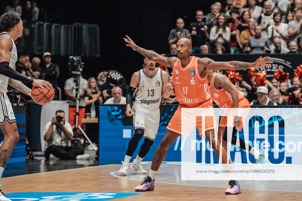 EasyCredit Basketball Bundesliga, Matchday 5, Niners Chemnitz vs. Bayern Munich, October 10, 2026, starting at 4:00 p.m., Chemnitz, Chemnitz Arena. Pictured: Darion Atkins, No. 17. easyCredit Basketball Bundesliga, Matchday 5, Niners Chemnitz vs. Bayern Munich, Chemnitz, Saxony, Germany