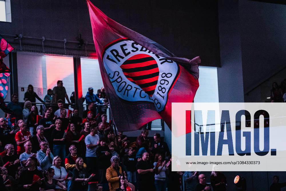 Pictured: Dresdner SC Flag 10 10 2026, Dresdner SC vs. Allianz MTV Stuttgart, DEKRA Women s Bundesliga 1, Volleyball, Germany, Dresden, Cyberport Arena