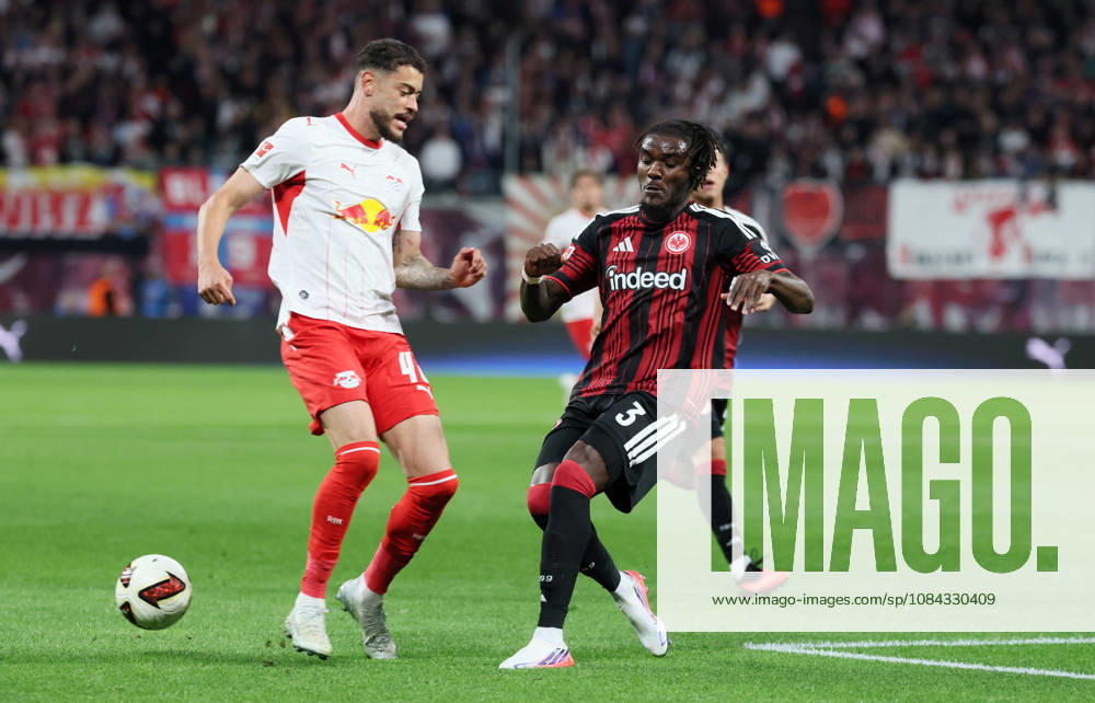 RB Leipzig vs. Frankfurt, Bundesliga, Leipzig, October 10, 2026, Red Bull Arena, Soccer, Bundesliga 1, Matchday 5, RB Leipzig vs. SG Eintracht Frankfurt, Pictured from left: Romulo 40, RB Leipzig, Lilian Brassier 3, Frankfurt, For editorial use only, DFL and DFB regulations prohibit any use of photographs as image sequences and or quasi-video,