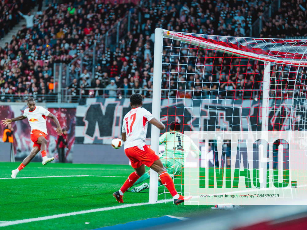 Ezechiel Banzuzi (RB Leipzig, 6) goal RB Leipzig vs Eintracht Frankfurt, Bundesliga, Germany, Football, 26 27, GER, Leipzig, Red Bull Arena Stadium DFL regulations prohibit any use of photographs as image sequences and or quasi-video.DFL regulations prohibit any use of photographs as image sequences and or quasi-video. Leipzig Red Bull Arena, Leipzig Sachsen GER