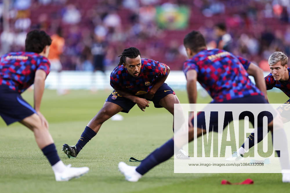 Jules Kounde of FC Barcelona, Barca warms up during the Spanish league, LaLiga EA Sports, football match played between FC Barcelona and Getafe CF at Spotify Camp Nou stadium on October 10, 2026 in Barcelona, Spain. FC Barcelona V Getafe CF - LaLiga EA Sports - ZUMAa181 20261010_zaa_a181_076