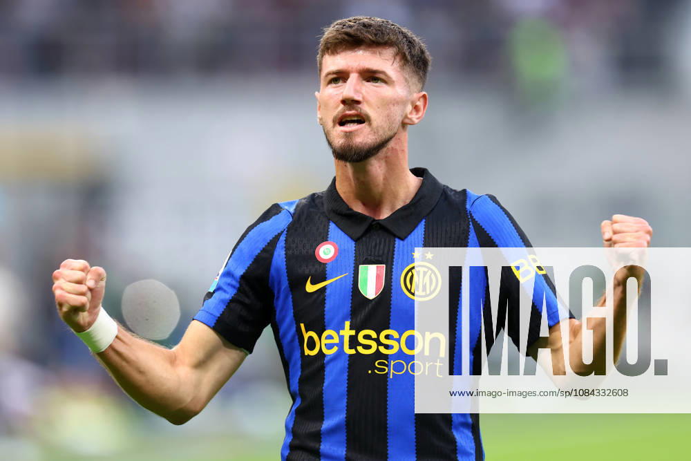 Serie A Fc Internazionale - Parma Calcio Petar Sucic of Fc Internazionale celebrates after scoring a goal during the Serie A match beetween Fc Internazionale and Parma Calcio at Stadio Giuseppe Meazza on October 10 2026 in Milan Italy . Milano Stadio Giuseppe Meazza Italy