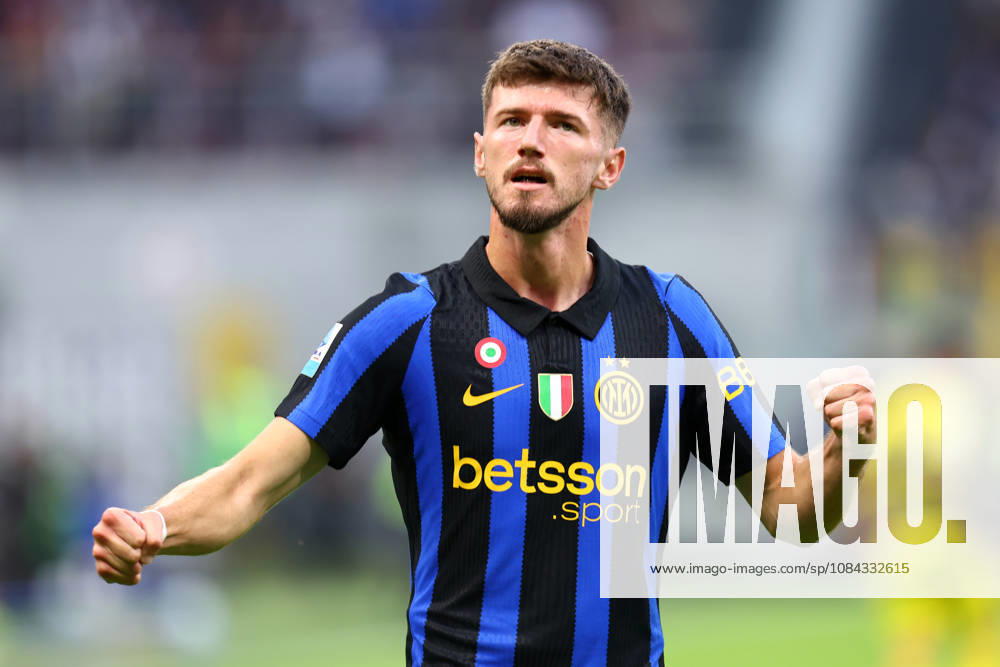 Serie A Fc Internazionale - Parma Calcio Petar Sucic of Fc Internazionale celebrates after scoring a goal during the Serie A match beetween Fc Internazionale and Parma Calcio at Stadio Giuseppe Meazza on October 10 2026 in Milan Italy . Milano Stadio Giuseppe Meazza Italy