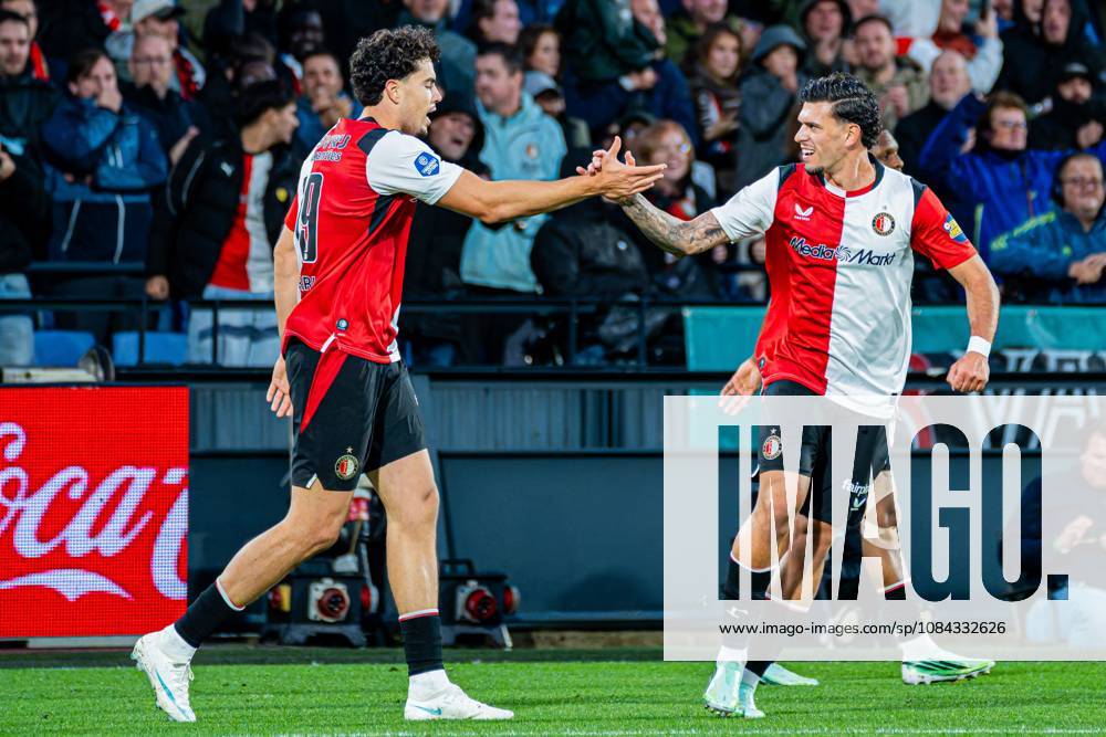 ROTTERDAM - Nacho Ferri of Feyenoord celebrates his team s first goal with Javi Lopez of Feyenoord during the Eredivisie match between Feyenoord and AZ Alkmaar at Stadion Feijenoord on October 10, 2026, in Rotterdam, the Netherlands. KEVIN SENDERS ANP Eredivisie 2026 27 ANPxSportx xMarcelxterxBalsxIVx 572042163 originalFilename: 572042163