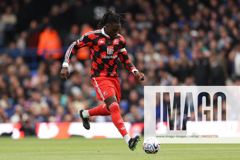 Ipswich Town v Fulham, Premier League Calvin Bassey of Fulham during the Ipswich Town v Fulham Premier League match at Portman Road, Ipswich, England on 10 October 2026 Credit: Tiego Grenho Every Second Media Editorial use only. All images are copyright Every Second Media Limited. No images may be reproduced without prior permission. All rights reserved. Premier League and Football League images are subject to licensing agreements with Football DataCo Limited. see https: www.football-dataco.com
