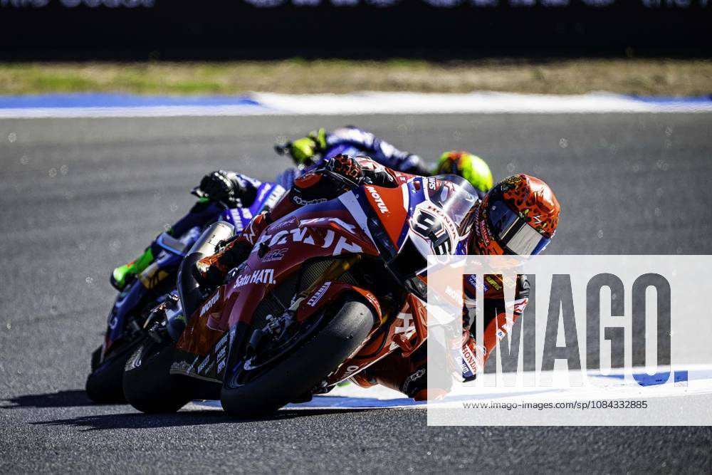 Jake Dixon of Honda HRC in action during the Race 1 of the FIM Superbike World Championship, WM, Weltmeisterschaft at Circuito Estoril on October 10, 2026 in Cascais, Portugal. Motorsports 2026: WorldSBK - Tissot Estoril Round - ZUMAr200 20261010_zsp_r200_078