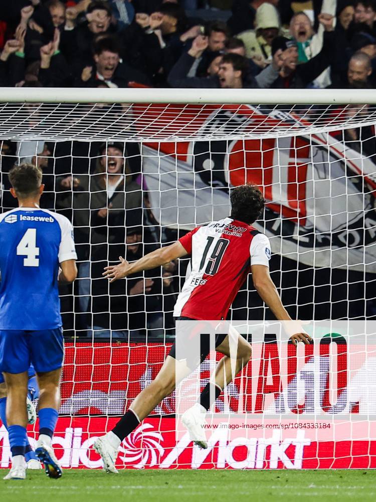 ROTTERDAM - Nacho Ferri of Feyenoord celebrates the 1-0 during the Dutch Eredivisie match between Feyenoord and AZ Alkmaar at Feyenoord stadium De Kuip on October 10, 2026 in Rotterdam, the Netherlands. BAS CZERWINSKI ANP Eredivisie 2026 27 ANPxSportx IVx 572042452 originalFilename: 572042452