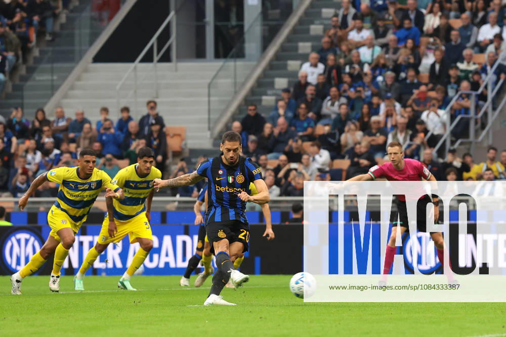 FC Internazionale v Parma Calcio 1913 - Serie A - Season 2026-2027 Milan, Italy, 10th October 2026. Hakan Calhanoglu of FC Internazionale scores a penalty to give the hosts a 2-0 lead during the FC Internazionale vs Parma Calcio 1913 Serie A match at Giuseppe Meazza, Milan. Picture credit should read: Jonathan Moscrop Milan Stadio Giuseppe Meazza Italy