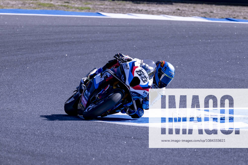 ESTORIL, PORTUGAL - OCTOBER 10: Miguel Oliveira of Portugal and Rokit BMW Motored WorldSBK Team competes during Race 1 during day two of the World Superbikes Estoril Round at Circuito Estoril on October 10, 2026 in Estoril, Portugal. Cascais Portugal - ZUMAl192 20261010_zsp_l192_118