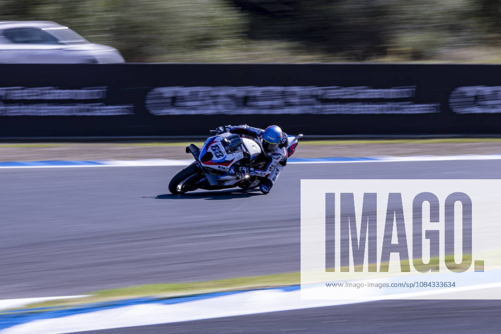 ESTORIL, PORTUGAL - OCTOBER 10: Miguel Oliveira of Portugal and Rokit BMW Motored WorldSBK Team competes during Race 1 during day two of the World Superbikes Estoril Round at Circuito Estoril on October 10, 2026 in Estoril, Portugal. Cascais Portugal - ZUMAl192 20261010_zsp_l192_125