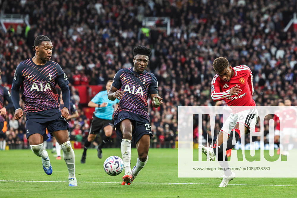 Premier League: Manchester United, ManU v Tottenham Hotspur Amad Diallo of Manchester United takes a shot on goal during the Premier League match Manchester United vs Tottenham Hotspur at Old Trafford, Manchester, United Kingdom on 10 October 2026 (Photo by Mark Cosgrove News Images) Manchester Old Trafford Greater Manchester United Kingdom