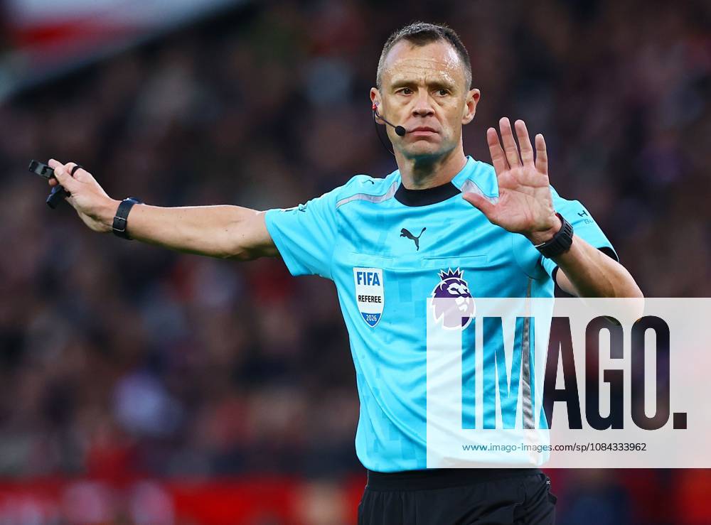 Referee Stuart Attwell Manchester United, ManU v Tottenham Hotspur, Premier League, Football, Old Trafford, Manchester, UK - 10 Oct 2026Manchester Old Trafford United Kingdom