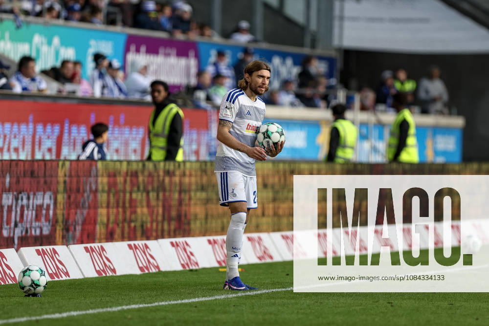 Germany, Soccer, Men s, 3rd Division, 2026–2027 Season, MSV Duisburg vs. TSG Hoffenheim II, Joshua Bitter, Duisburg has possession of the ball, Duisburg Schauinsland Arena, North Rhine-Westphalia, Germany