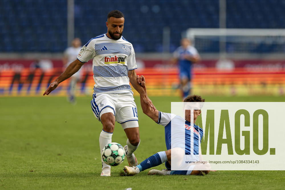 GER, Soccer, Men s, 3rd Division, 2026–2027 Season, MSV Duisburg vs. TSG Hoffenheim II; Ramien Safi (Duisburg) and Matthew Moore (TSG II) battle for the ball; Duisburg Schauinsland Arena, North Rhine-Westphalia, Germany