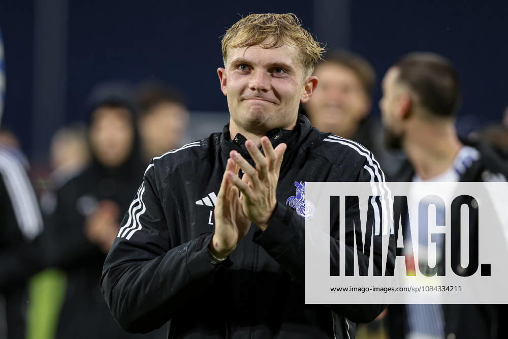 GER, Soccer, Men s, 3rd Division, 2026–2027 Season, MSV Duisburg vs. TSG Hoffenheim II, Peter Remmert, Duisburg, victory celebration, celebrating after the win, Duisburg, Schauinsland, Reisen Arena, North Rhine-Westphalia, Germany