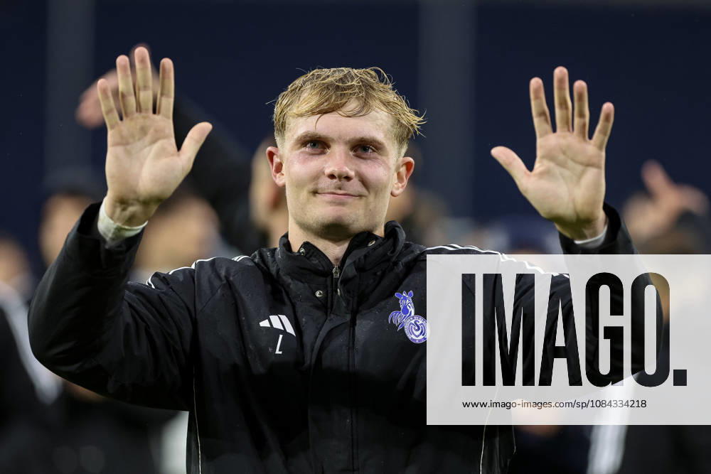 GER, Soccer, Men s, 3rd Division, 2026–2027 Season, MSV Duisburg vs. TSG Hoffenheim II, Peter Remmert, Duisburg, victory celebration, celebrating after the win, Duisburg, Schauinsland, Reisen Arena, North Rhine-Westphalia, Germany
