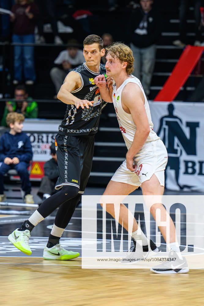 Basketball Season 2026–2027 2nd Bundesliga Pro A Matchday 4 Nuremberg Falcons Basketball Club NBC Kreisbau Kirchheim Knights AlSch Christoph Philipps 5, Kreisbau Kirchheim Knights Nicholas Nic Welp 20, Nuremberg Falcons BC NBC