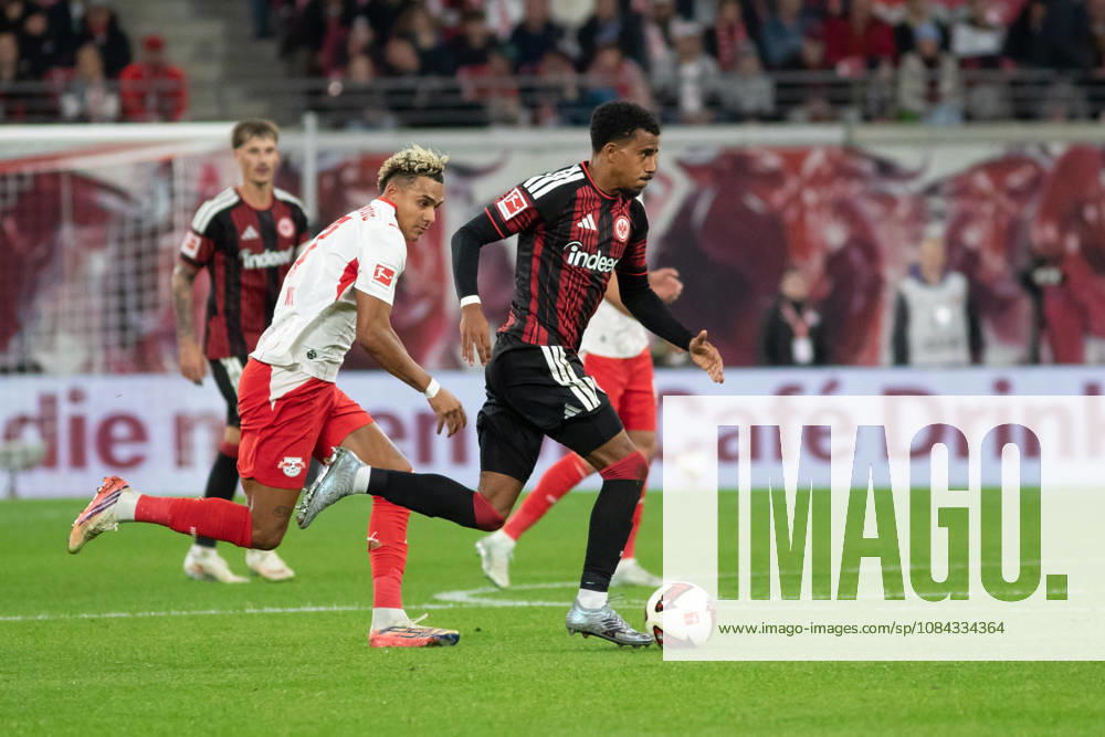 1 Bundesliga RB Leipzig vs. Eintracht Frankfurt October 10, 2026 Ansgar Knauff 7, Eintracht Frankfurt, marked by Antonio Nusa 7, RB Leipzig LEIPZIG, GERMANY OCTOBER 10 Bundesliga match between RB Leipzig and Eintracht Frankfurt at the Red Bull Arena on Matchday 5 of the Bundesliga on October 10, 2026 in Leipzig, Germany. DFL regulations prohibit any use of photographs as image sequences and or quasi-video.