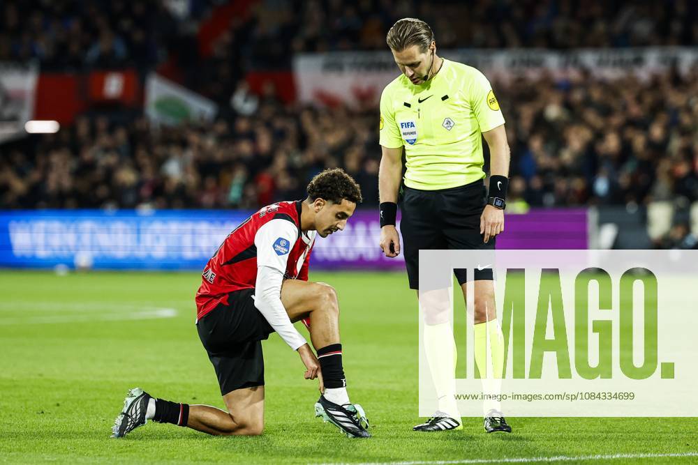 ROTTERDAM - (lr) Oussama Targhalline of Feyenoord, Referee Danny Makkelie during the Dutch Eredivisie match between Feyenoord and AZ Alkmaar at Feyenoord stadium De Kuip on 10 October 2026 in Rotterdam, the Netherlands. BAS CZERWINSKI ANP Eredivisie 2026 27 ANPxSportx IVx 572044609 originalFilename: 572044609