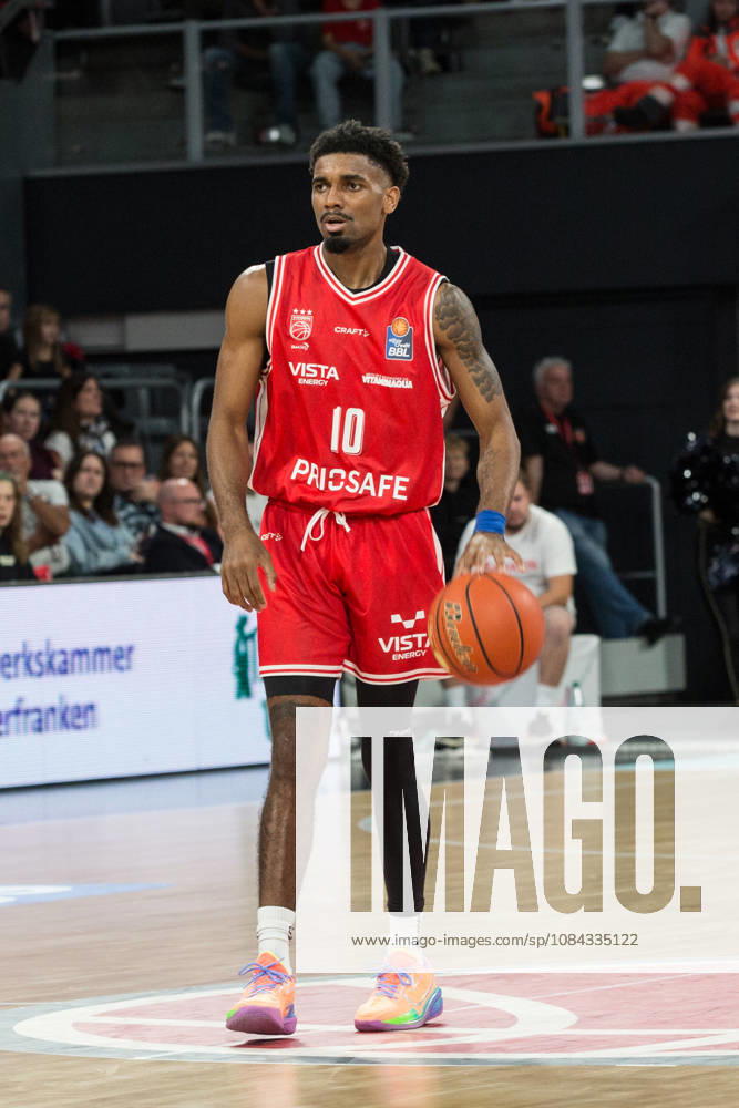 Bamberg, Germany, October 10, 2026; easyCredit BBL 2026–2027, Matchday 5; BMA365 Bamberg Baskets vs. Syntainics MBC; Pictured: Mylik Wilson of Bamberg bringing the ball up the court at Brose Arena, Bavaria
