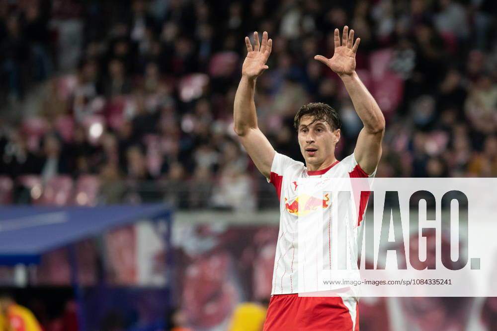 1 German Bundesliga RB Leipzig Eintracht Frankfurt 10 10 2026 Willi Orban 4, RB Leipzig LEIPZIG, GERMANY OCTOBER 10 Bundesliga match between RB Leipzig and Eintracht Frankfurt at the Red Bull Arena on Matchday 5 of the 1. Bundesliga on October 10, 2026 in Leipzig, Germany. DFL regulations prohibit any use of photographs as image sequences and or quasi-video.