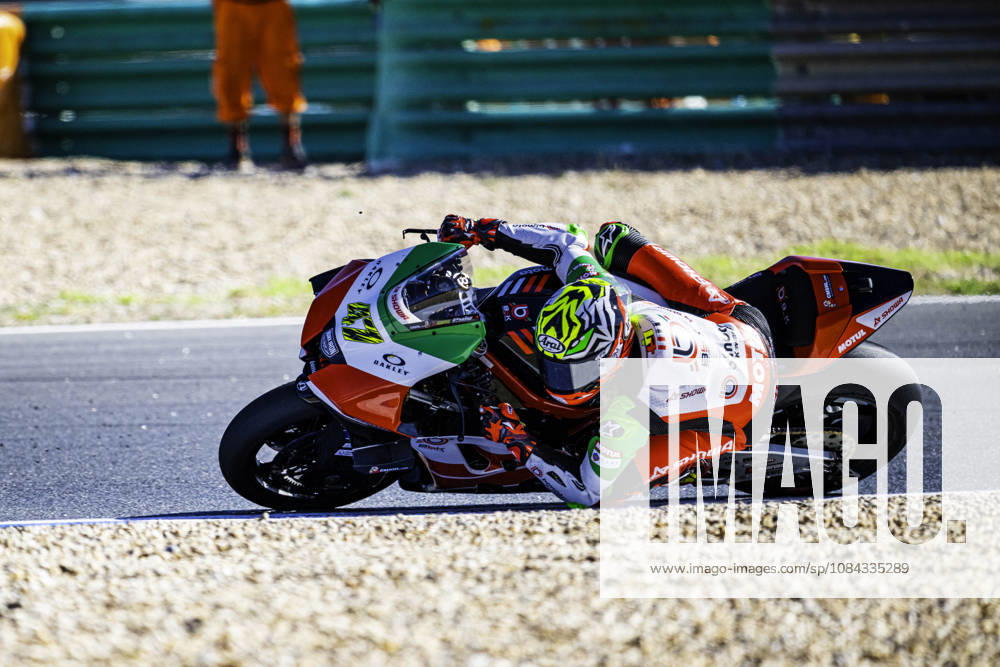 Axel Bassani of Bimota By Kawasaki Racing Team in action during the Race 1 of the FIM Superbike World Championship, WM, Weltmeisterschaft at Circuito Estoril on October 10, 2026 in Cascais, Portugal. Cascais Portugal - ZUMAr200 20261010_zsp_r200_091