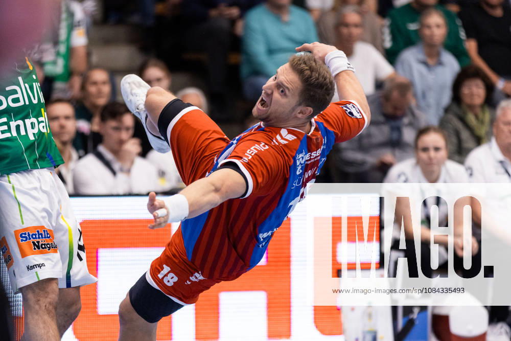 Fabian WIEDERSTEIN, SG BBM Bietigheim, 18, scores a goal, play, shot on goal, GER, FRISCH AUF Goeppingen vs. SG BBM Bietigheim, Handball, Bundesliga, OPEL HBL, Matchday 8, 2026–2027 season, October 10, 2026, GER, FRISCH AUF Goeppingen vs. SG BBM Bietigheim, Handball, Bundesliga, OPEL HBL, Matchday 8, 2026–2027 season, October 10, 2026, Göppingen