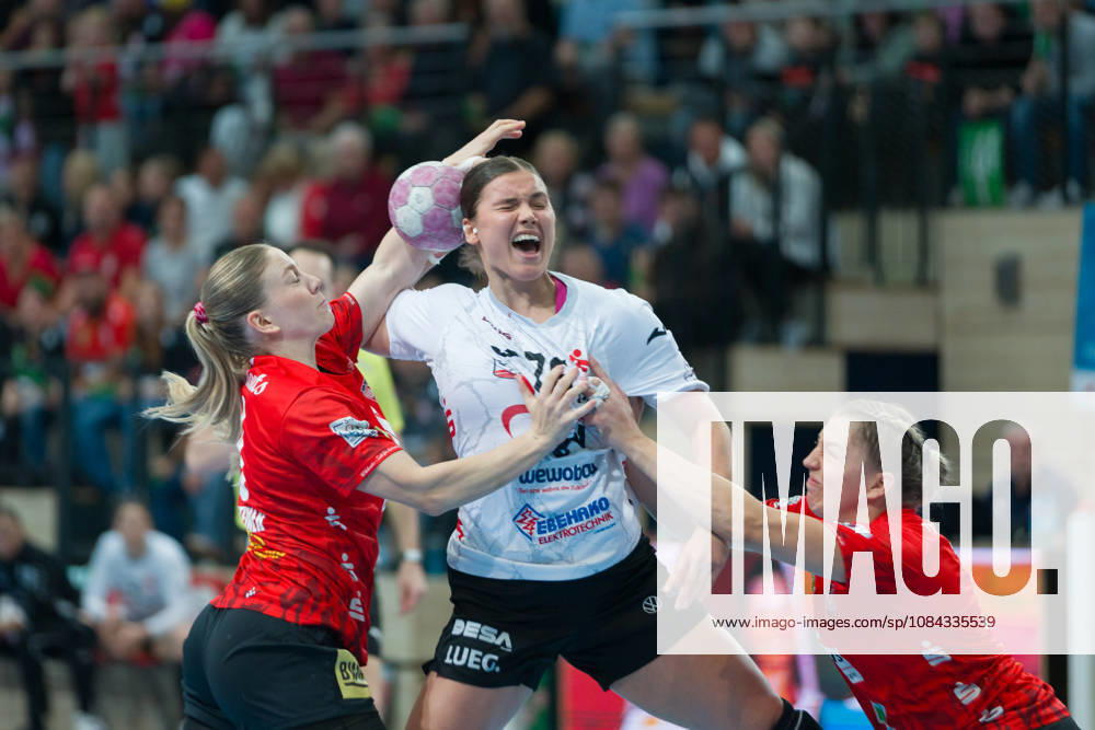 Viktoria Marksteiner, Halle, 10, Nina Ramusovic, Zwickau, 76, Ilona Kieffer, Halle, 72, SV Union Halle Neustadt vs. BSV Sachsen Zwickau, Women’s Handball Bundesliga, 1st Bundesliga, Matchday 5, 2026–27 Season, October 10, 2026, Halle, SWH Arena, Saxony-Anhalt, Germany