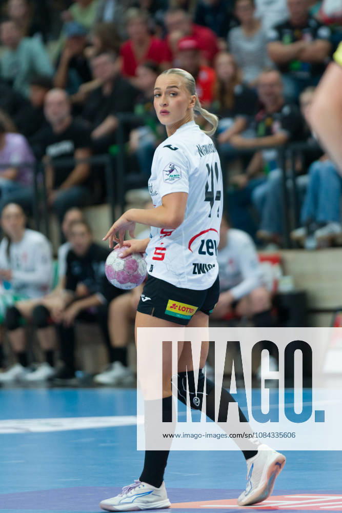 Julia Niewiadomska Zwickau, 44, SV Union Halle Neustadt vs. BSV Sachsen Zwickau, Women s Handball Bundesliga, 1st Bundesliga, Matchday 5, 2026–27 Season, October 10, 2026, Halle SWH Arena, Saxony-Anhalt, Germany