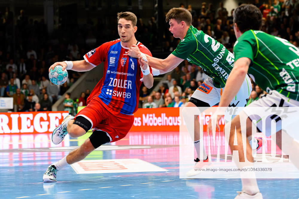 Göppingen HBL 26 27 Frisch Auf Göppingen SG BBM Bietigheim (from left): Nikola Vlahovic (Bietigheim) and Oskar Sunnefeldt (Göppingen) in a duel; Göppingen EWS Arena, Baden-Württemberg, Germany
