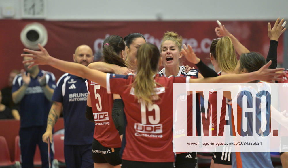 Stuttgart Celebrates Victory, Volleyball, 1st Bundesliga, Dresdner SC MTV Allianz Stuttgart vs. Dresden