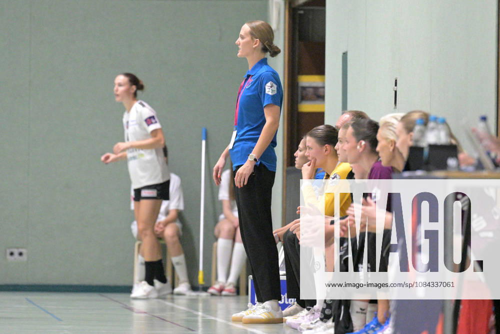 Miriam Hirsch, TusSies Metzingen, Coach, TusSies Metzingen vs. SCM Ramnicu Valcea, Handball, EHF, Europa League Qualification Second Leg, 2026–2027 Season, October 10, 2026, TusSies Metzingen vs. SCM Ramnicu Valcea, Handball, EHF, Europa League Qualification Second Leg, 2026–2027 Season, October 10, 2026, Metzingen