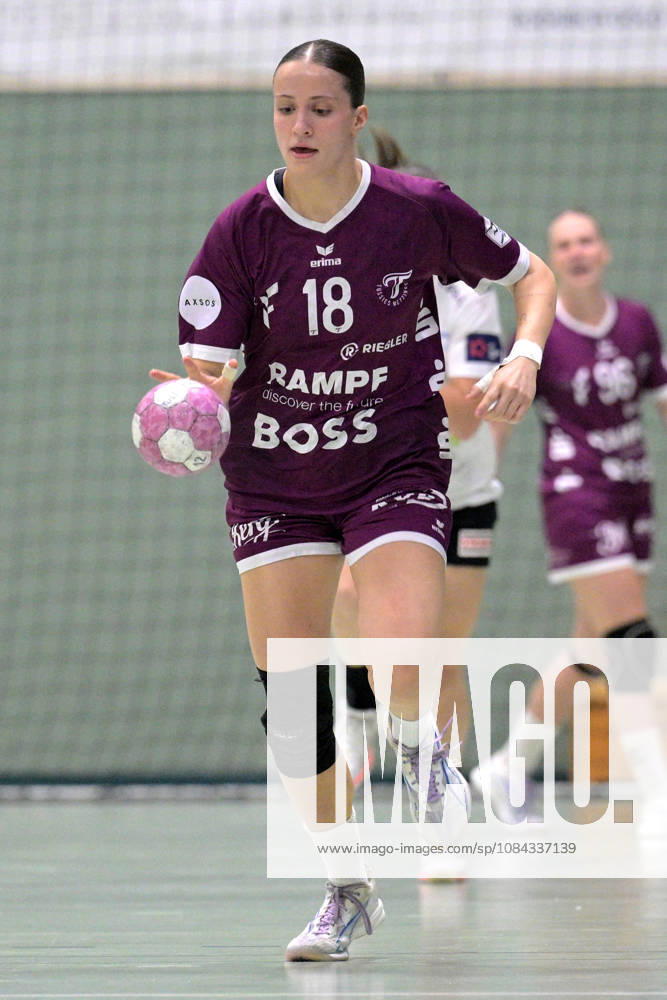 Santina Sabatnig, TusSies Metzingen, 18 on the ball: TusSies Metzingen vs. SCM Ramnicu Valcea, Handball, EHF, Europa League Qualification Second Leg, 2026–2027 Season, October 10, 2026, TusSies Metzingen vs. SCM Ramnicu Valcea, Handball, EHF, Europa League Qualification Second Leg, 2026–2027 Season, October 10, 2026, Metzingen