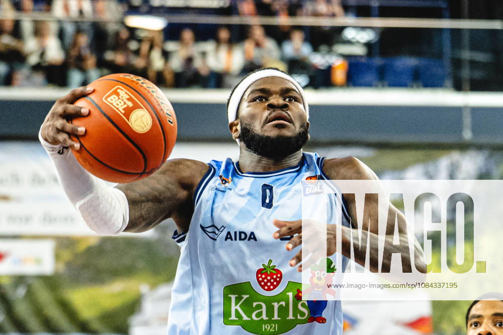 Rostock, Germany, October 10, 2026; easyCredit BBL 2026–2027, Matchday 5: Rostock Seawolves vs. Fitness First Würzburg Baskets. Pictured: TJ Crockett Jr., Rostock Seawolves