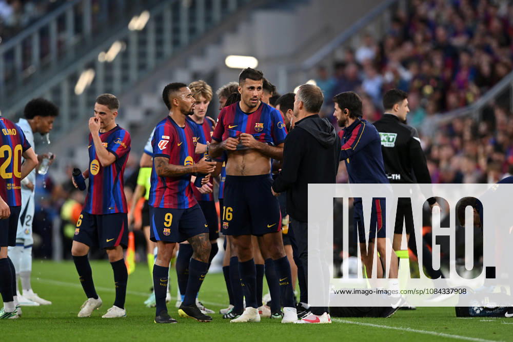 FC Barcelona, Barca v GETAFE CF SPOTIFY CAMP NOU. BARCELONA October 10,2026 FC BARCELONA vs GETAFE CF OCTOBER 10 ,2026 Gabriel Jesus (9) of FC Barcelona, Rodrigo (16) of FC Barcelona and Hansi Flick head coach of FC Barcelona during the match between FC Barcelona and Getafe CF corresponding to the eighth day of La Liga EA Sports at at Spotify Camp Nou in Barcelona, Spain. Barcelona ESP