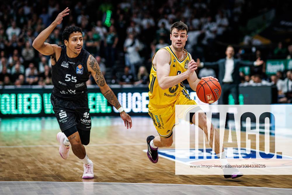 Jonas Mattisseck of Alba Berlin goes head-to-head with Eli Brooks of the Gladiators Trier, Action: Vet Concept Gladiators Trier vs. Alba Berlin, Basketball, easyCredit BBL, Matchday 5, 2026–2027 Season, October 10, 2026, Vet Concept Gladiators Trier vs. Alba Berlin, Basketball, easyCredit BBL, Matchday 5, 2026–2027 season