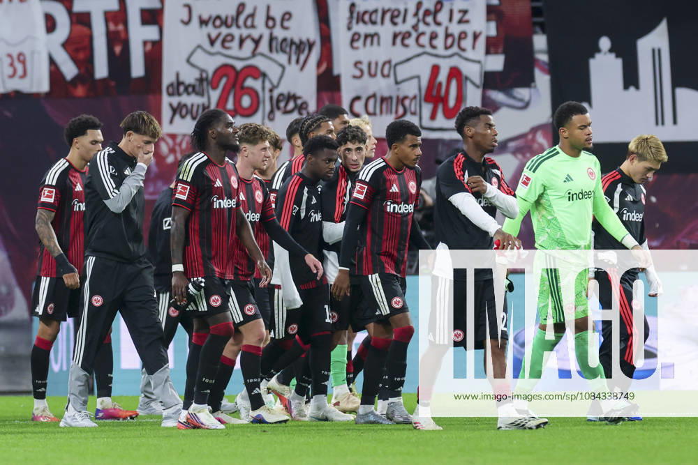 The Eintracht Frankfurt players head into the locker room disappointed during the Bundesliga match between RB Leipzig and Eintracht Frankfurt, Red Bull Arena on October 10, 2026, in Leipzig, Germany. Photo by Marco Steinbrenner, DeFodi Images. The Eintracht Frankfurt players head into the locker room disappointed during the Bundesliga match between RB Leipzig and Eintracht Frankfurt at Red Bull Arena on October 10, 2026 in Leipzig, Germany. Photo by Marco Steinbrenner, DeFodi Images. DFB and DFL regulations prohibit any use of photographs as image sequences and or quasi-video. Photo by Marco Steinbrenner, DeFodi Images.