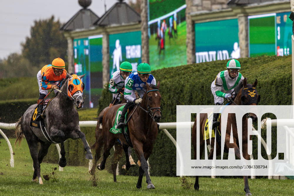 Merlin Monroan (6) ridden by Tyler Gaffalione wins an allowance race on QE II Day at Keeneland Race Course in Lexington, Kentucly on October 10, 2026. Eclipse Sportswire CSM HORSE RACING 2026: QEII GI Day Keeneland OCT 10 - ZUMAcs17 20261010_faf_cs17_005