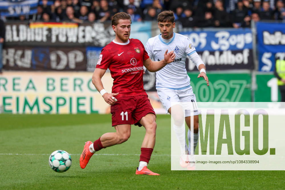 Tim Rossmann, SG Sonnenhof Großaspach, 11; Masca, SV Waldhof Mannheim, 11; Soccer 3rd Division, Matchday 8, SG Sonnenhof Großaspach vs. SV Waldhof Mannheim on October 10, 2026, at the WIRmachenDRUCK Arena in Aspach Großaspach, Germany; Aspach Großaspach, WIRmachenDRUCK Arena, Germany