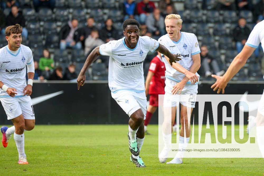 Olu Ogbemudia, SV Waldhof Mannheim, 14, scorer of the 1-2 goal, goal and goal celebration, gestures, joy, emotions; Soccer 3rd Division, Matchday 8, SG Sonnenhof Großaspach vs. SV Waldhof Mannheim on October 10, 2026, at the WIRmachenDRUCK Arena in Aspach Großaspach, Germany; Aspach Großaspach, WIRmachenDRUCK Arena, Germany