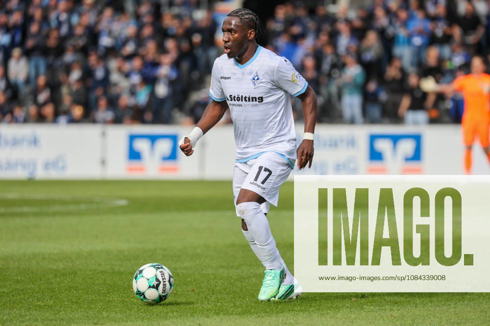 Darnell Keumo, SV Waldhof Mannheim, 17th Soccer 3rd Division, Matchday 8, SG Sonnenhof Großaspach vs. SV Waldhof Mannheim on October 10, 2026, at the WIRmachenDRUCK Arena in Aspach Großaspach, Germany; Aspach Großaspach, WIRmachenDRUCK Arena, Germany