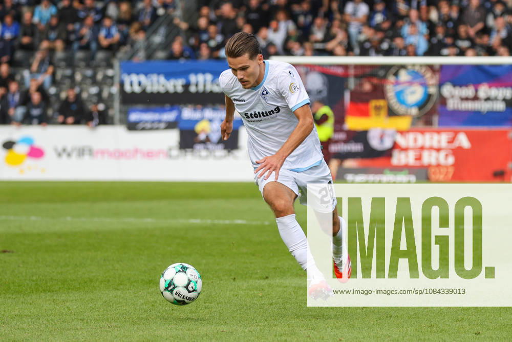 Diego Michel, SV Waldhof Mannheim, 28, Soccer 3rd Division, Matchday 8, SG Sonnenhof Großaspach vs. SV Waldhof Mannheim on October 10, 2026, at the WIRmachenDRUCK Arena in Aspach Großaspach, Germany; Aspach Großaspach, WIRmachenDRUCK Arena, Germany