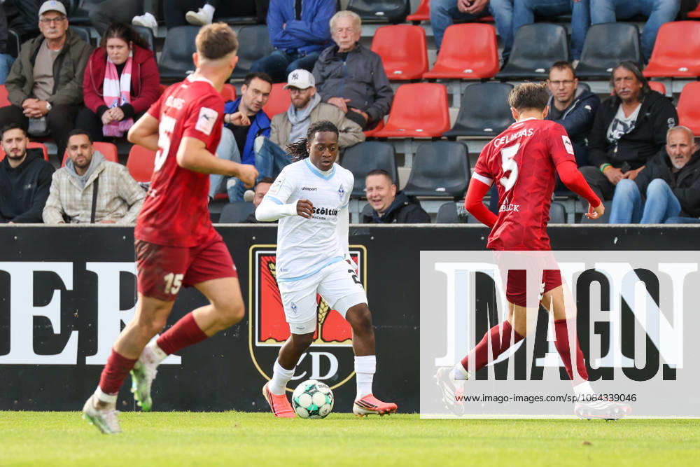 Nolan Muteba N Tumba, SV Waldhof Mannheim, 29 on the ball, Soccer 3rd Division, Matchday 8, SG Sonnenhof Großaspach vs. SV Waldhof Mannheim on October 10, 2026, at the WIRmachenDRUCK Arena in Aspach Großaspach, Germany; Aspach Großaspach, WIRmachenDRUCK Arena, Germany