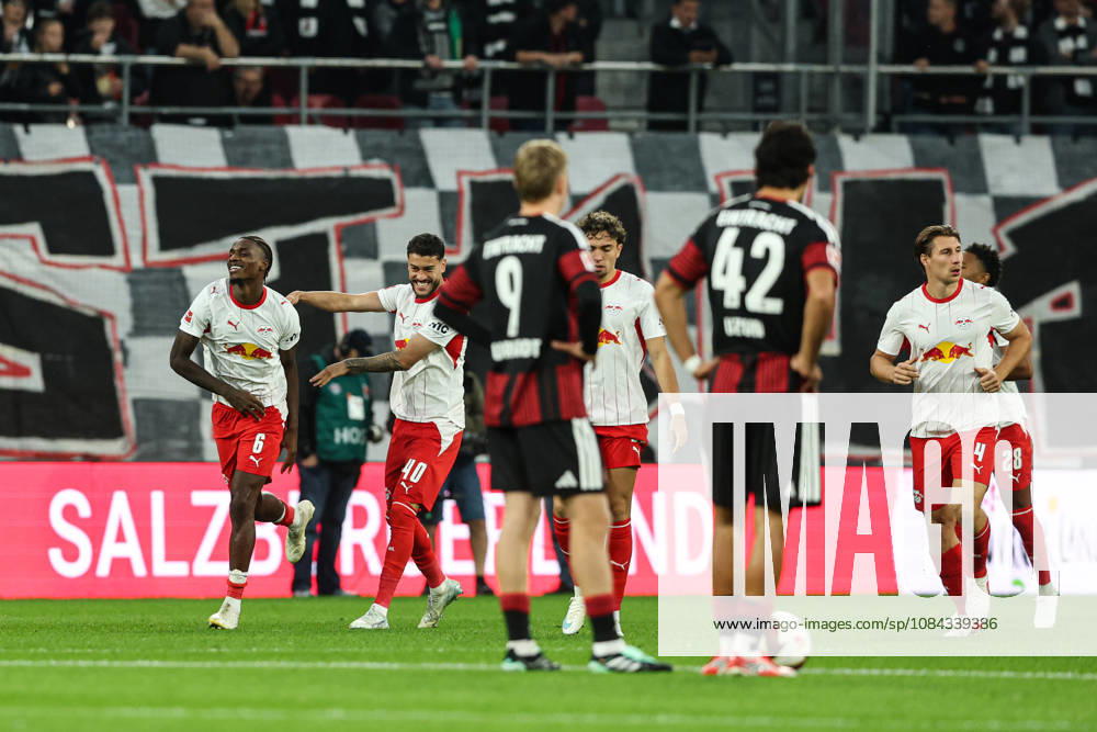 Goal celebration: Goal scorer Ezchiel Banzuzi of RB Leipzig (6) scores the 1-0 goal in the 2026-2027 Bundesliga season league match between RB Leipzig and Eintracht Frankfurt at the Red Bull Arena in Leipzig. Action, soccer, Germany, man,Men