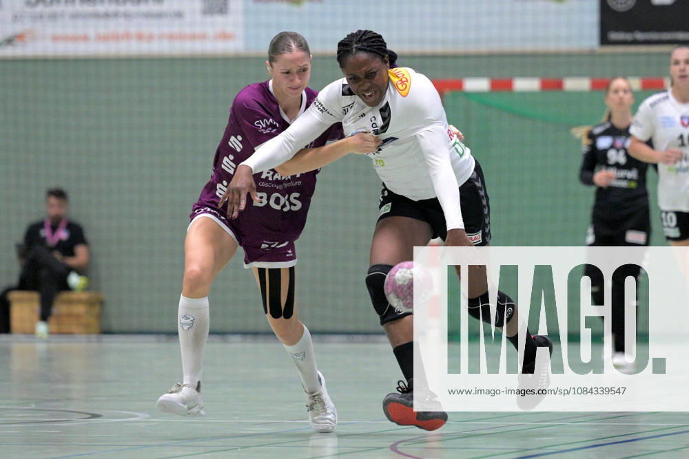 Marie Luisa Stumpf (TusSies Metzingen), 24, vs. Grace Zaadi Deuna (SCM Ramnicu Valcea), 07 on the Ball: TusSies Metzingen vs. SCM Ramnicu Valcea, Handball, EHF, Europa League Qualification Second Leg, 2026–2027 Season, October 10, 2026, TusSies Metzingen vs. SCM Ramnicu Valcea, Handball, EHF, Europa League Qualification Second Leg, 2026–2027 Season, October 10, 2026, Metzingen
