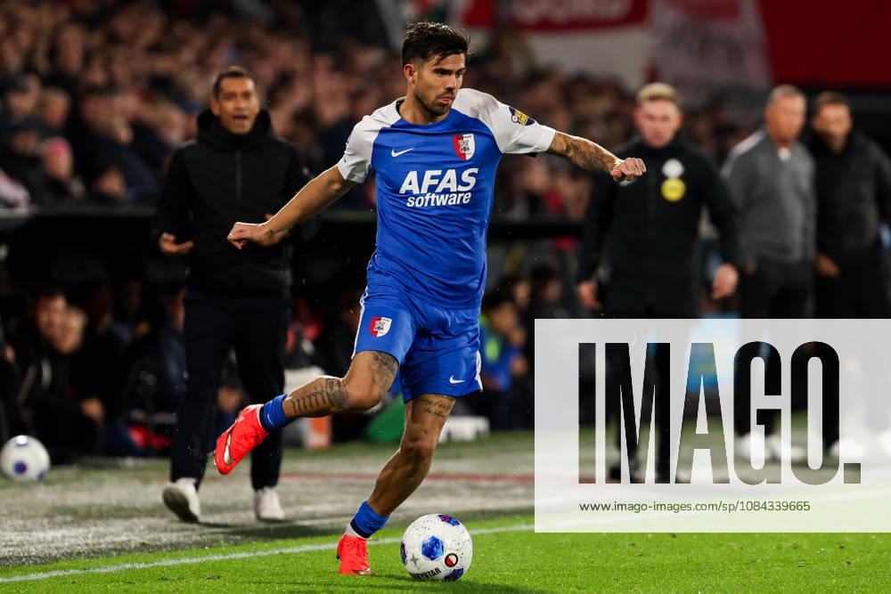 2026-10-10 Feyenoord v AZ Alkmaar - Dutch Eredivisie ROTTERDAM, NETHERLANDS - OCTOBER 10: Denso Kasius of AZ Alkmaar in action during the Dutch Eredivisie match between Feyenoord and AZ Alkmaar at Stadion Feijenoord on October 10, 2026 in Rotterdam, Netherlands. Rotterdam Stadion Feijenoord Netherlands Content not available for redistribution in The Netherlands directly or indirectly through any third parties.