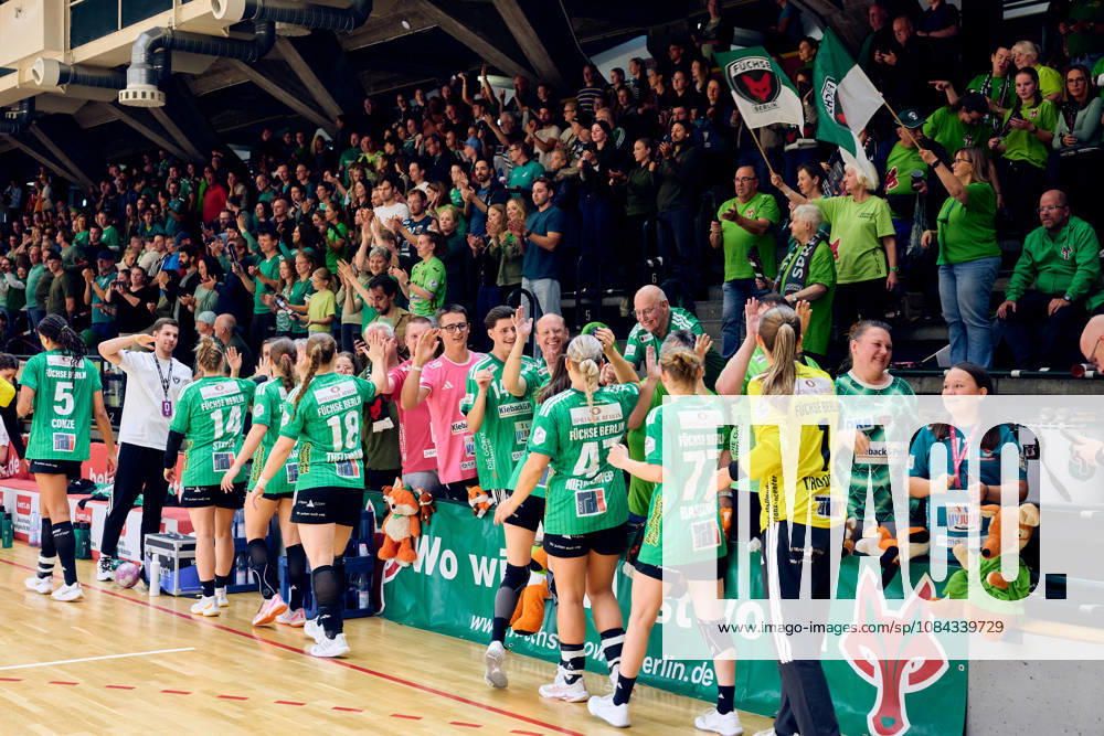 Fuechse Berlin celebrate a draw, GER, Women s Handball Bundesliga 2, Fuechse Berlin vs. SG Nürtingen-Zizishausen, 2026–27 season, Matchday 5, October 10, 2026, GER, Women’s Handball Bundesliga 2, Füchse Berlin vs. SG Nürtingen-Zizishausen, 2026–27 season, Matchday 5, October 10, 2026, Berlin